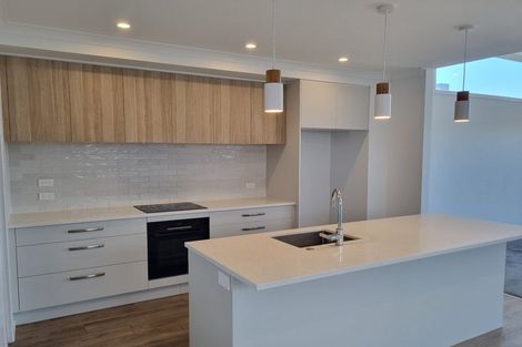 Photo of property in 27 Bill Miller Drive, Papamoa, 3118