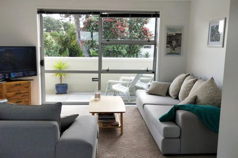 Photo of property in 9/3 Riverside Road, Orewa, 0931