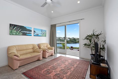 Photo of property in 32 Fuller Terrace, Kerikeri, 0230