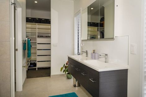 Photo of property in 3 Roseberry Place, Whitianga, 3510