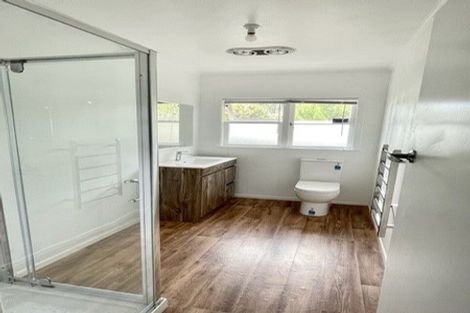 Photo of property in 37a Neal Avenue, Glenfield, Auckland, 0629