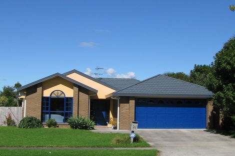 Photo of property in 21 Harbour View Road, Te Atatu Peninsula, Auckland, 0610