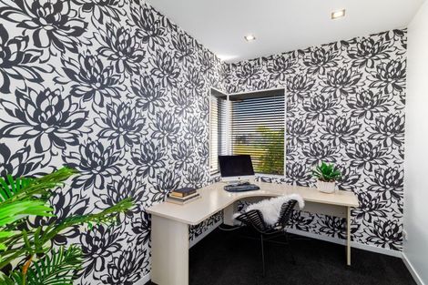 Photo of property in 26 Waitikiri Square, Parklands, Christchurch, 8083