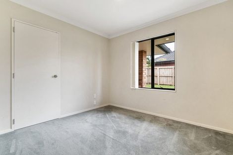 Photo of property in 52 Saralee Drive, Manurewa, Auckland, 2105