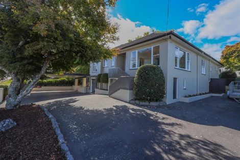 Photo of property in 1 Pah Road, Kawaha Point, Rotorua, 3010