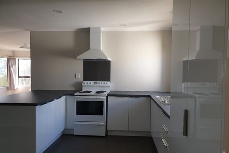 Photo of property in 22 Linwood Drive, Paraparaumu, 5032