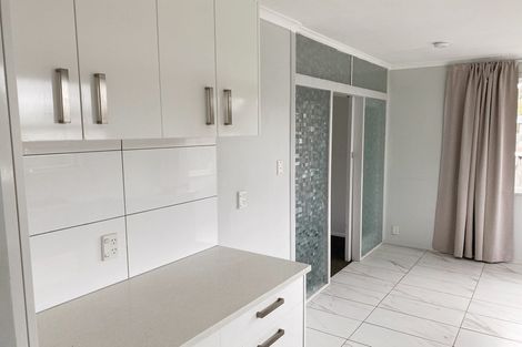 Photo of property in 73 Sylvia Road, Hillcrest, Auckland, 0627