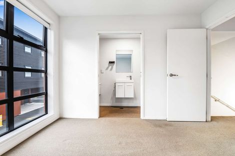 Photo of property in 17 Owens Place, Mount Maunganui, 3116