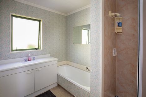 Photo of property in 13 Edinburgh Street, Roxburgh, 9500