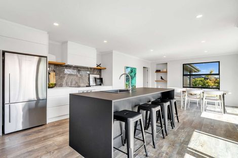 Photo of property in 14 John Raven Lane, Woodend, 7610