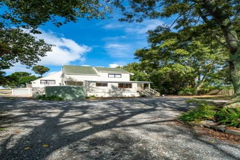 Photo of property in 2162 State Highway 16, Helensville, 0875