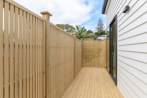 Photo of property in 11a/1 Falstone Lane, Browns Bay, Auckland, 0630