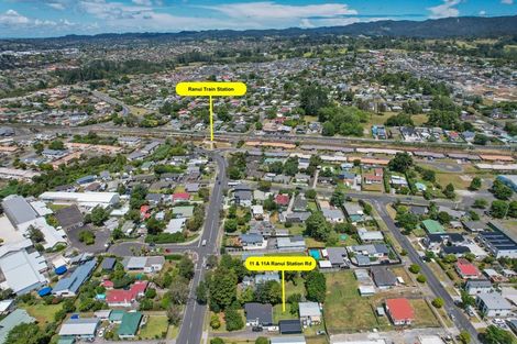 Photo of property in 11 Ranui Station Road, Ranui, Auckland, 0612