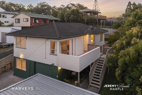 Photo of property in 35 South Lynn Road, Titirangi, Auckland, 0604