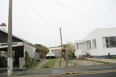 Photo of property in 69a Royal Crescent, Saint Kilda, Dunedin, 9012