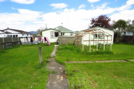 Photo of property in 59 Brougham Street, Westport, 7825