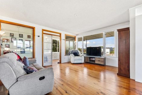 Photo of property in 2 Dawson Road, Snells Beach, 0920