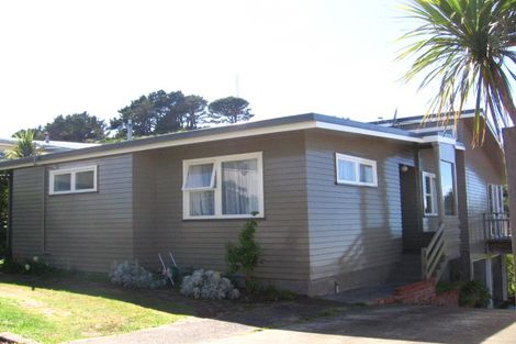 Photo of property in 3 Flint Way, Northland, Wellington, 6012
