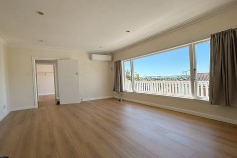 Photo of property in 121 Stredwick Drive, Torbay, Auckland, 0630