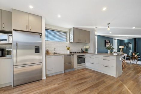 Photo of property in 6 Learning Rock Lane, Wanaka, 9305