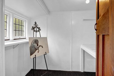 Photo of property in 12 Brooklands Road, New Plymouth, 4310