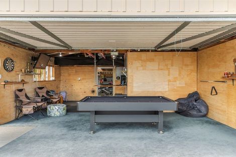 Photo of property in 32 Brougham Street, Westport, 7825