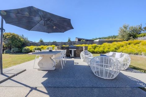 Photo of property in 32 Infinity Drive, Wanaka, 9305