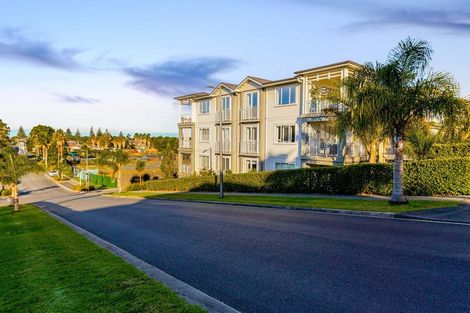 Photo of property in 30 Rewa Rewa Lane, Orewa, 0931