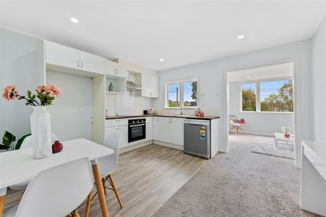 Photo of property in 70 Forest Hill Road, Henderson, Auckland, 0612