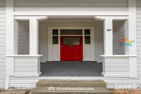 Photo of property in 79 Queens Drive, Lyall Bay, Wellington, 6022