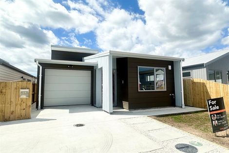 Photo of property in 34 John Gray Street, Papakura, 2110