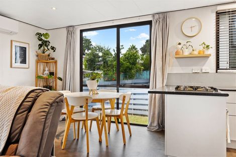 Photo of property in 2/22 Starforth Place, Henderson, Auckland, 0612