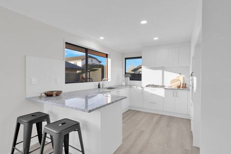 Photo of property in 5 Chancery Close, Hamilton East, Hamilton, 3216