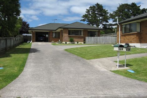 Photo of property in 11 Oakwood Place, Pukekohe, 2120
