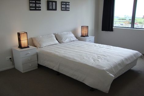 Photo of property in 1/63 Kestev Drive, Flat Bush, Auckland, 2016