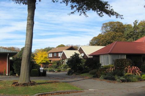 Photo of property in 9 Ludecke Place, Sockburn, Christchurch, 8042