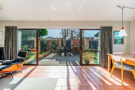 Photo of property in 7 Rodney Grove, Paraparaumu, 5032