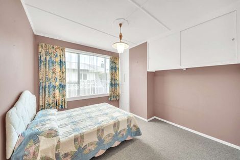 Photo of property in 12 Oxford Street, Holmes Hill, Oamaru, 9401