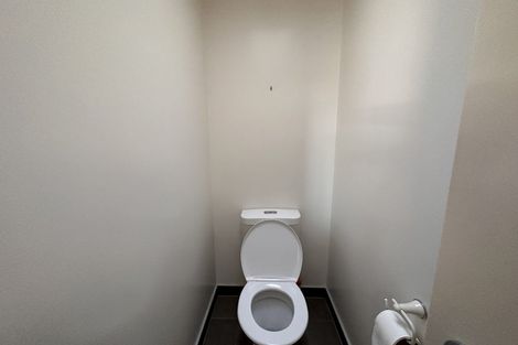 Photo of property in 30a Oakwood Grove, Eastern Beach, Auckland, 2012