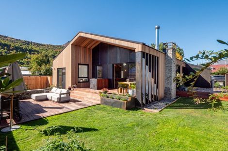 Photo of property in 3 Cornwall Street, Arrowtown, 9302