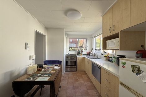 Photo of property in 8e Montgomery Crescent, Clouston Park, Upper Hutt, 5018