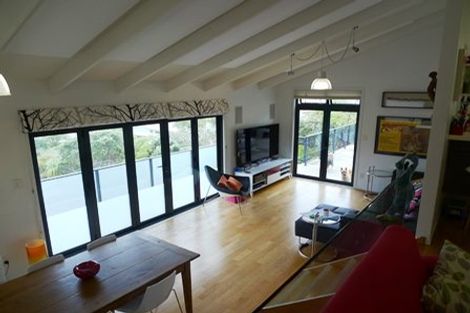 Photo of property in 15 Cavalry Close, Crofton Downs, Wellington, 6035