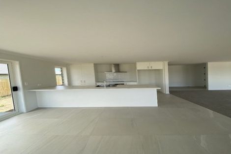 Photo of property in 14 Kohekohe Drive, Owhata, Rotorua, 3010