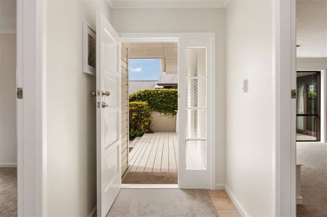 Photo of property in 12 Gleneagles Terrace, Ilam, Christchurch, 8053