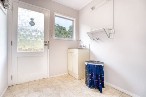 Photo of property in 32 Outlook Road, Greenhithe, Auckland, 0632