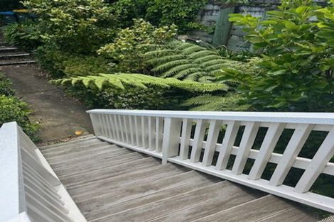 Photo of property in 14b Kahu Road, Paremata, Porirua, 5024