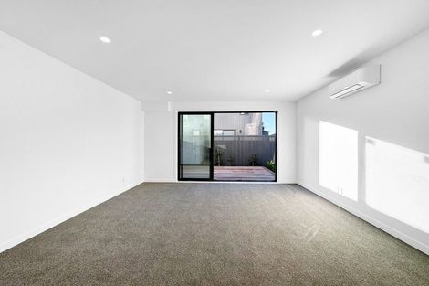 Photo of property in 323 Riverside Drive, Waterloo, Lower Hutt, 5011