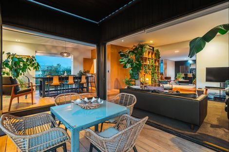 Photo of property in 30 Nihinihi Avenue, Raglan, 3225