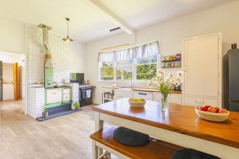 Photo of property in 15 Maharakeke Road, Waipukurau, 4281