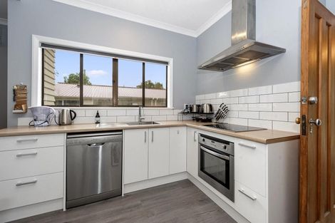 Photo of property in 6 Marire Avenue, Frankton, Hamilton, 3204